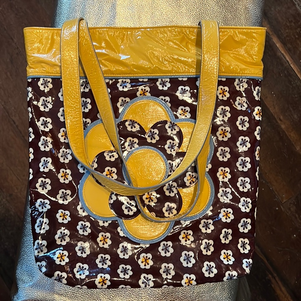 Vera Bradley Tote Bag I   found some peeling on the bag so I will sell cheap